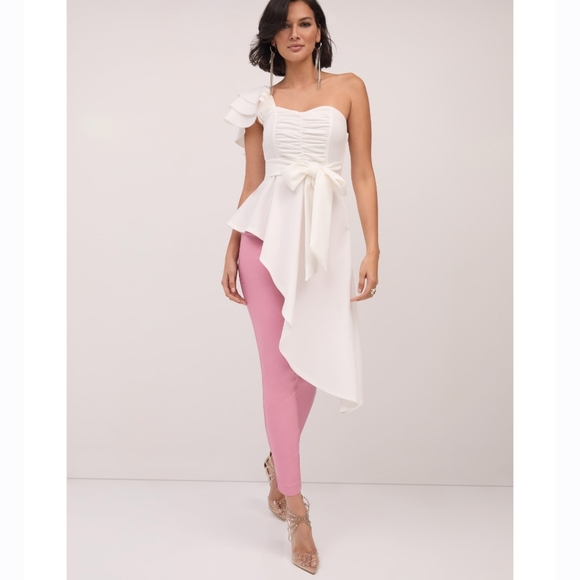New York & Company Tops - 🆕️ NY & Co. Asymetrical Top